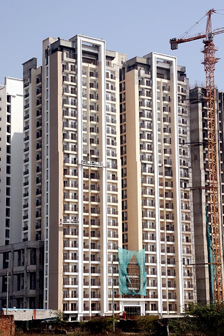 ongoing project in greater noida west