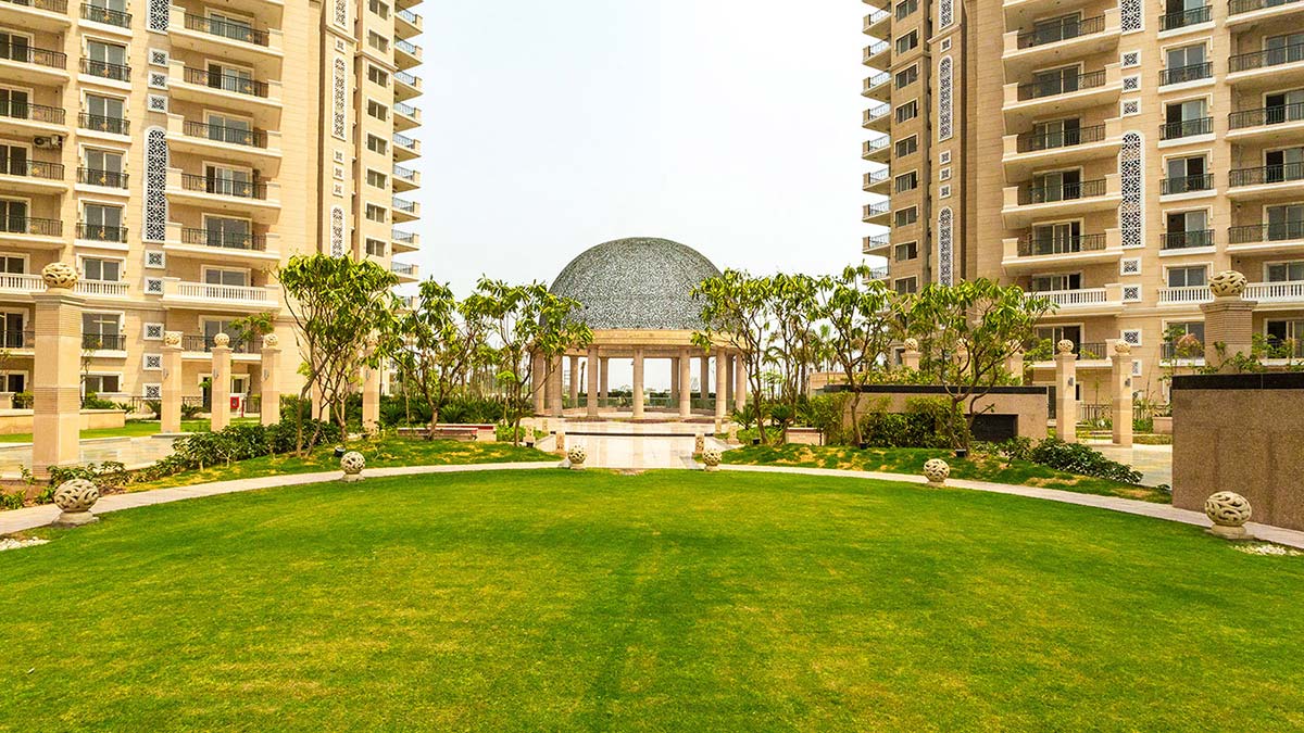 ready to move project in noida expressway